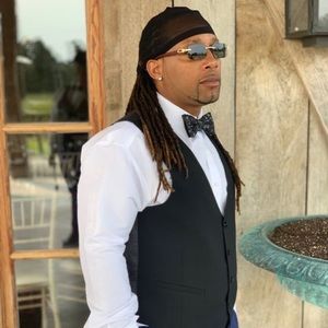 Meet your Posher, Johnathan